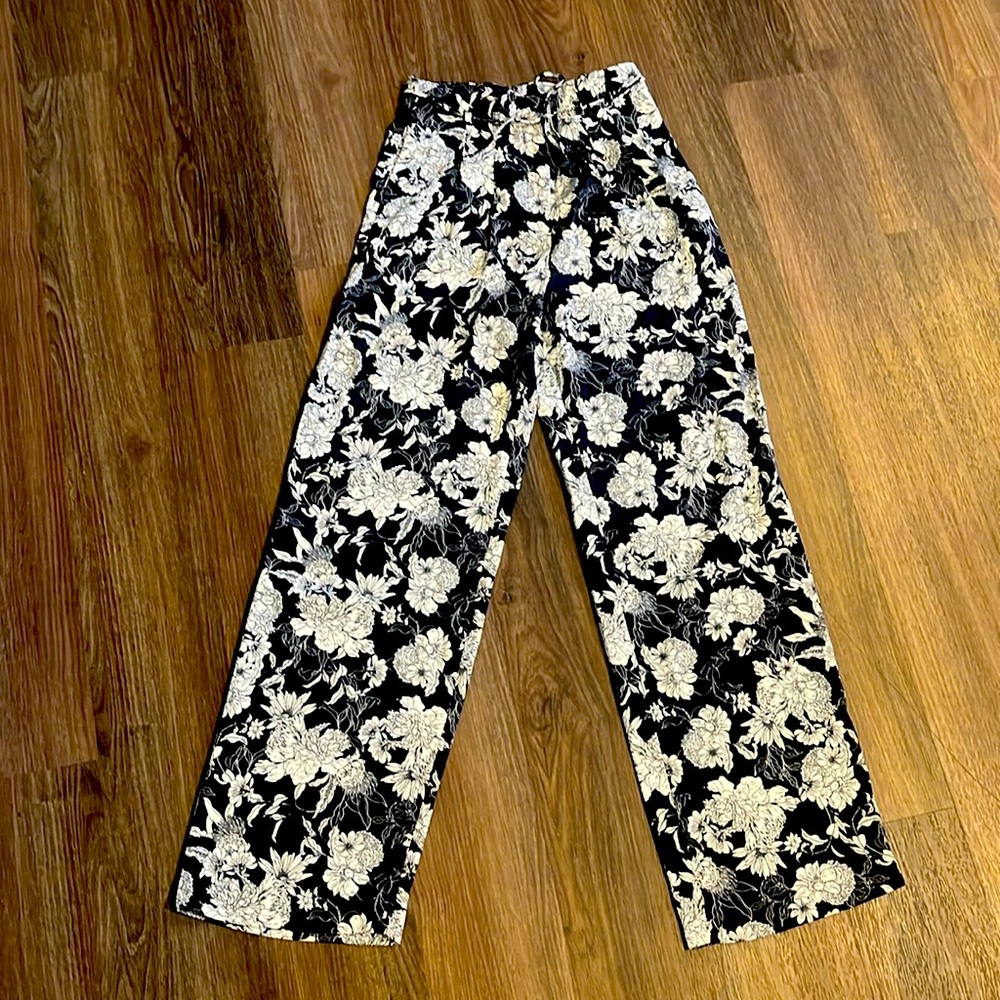 H&M 🌺 Satin Pants